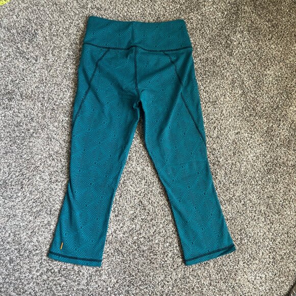 Lucy PerfectCore Collection Capri Yoga Workout Legging, Size Small, Teal/Black - Picture 9 of 10
